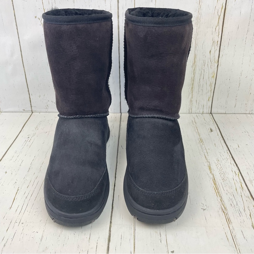 UGG‎ Ultimate Short Boots